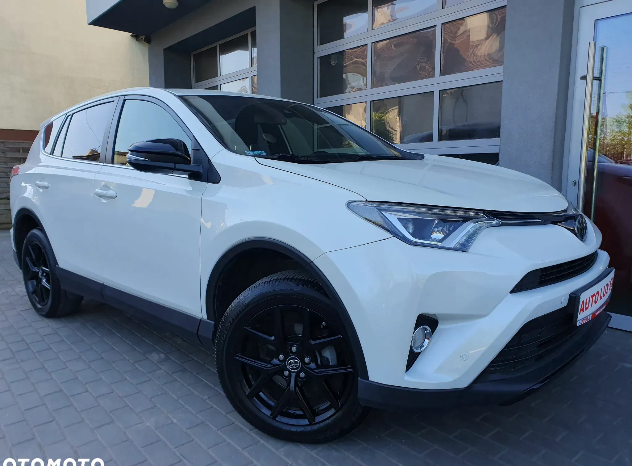 toyota Toyota RAV4 cena 108900 przebieg: 88443, rok produkcji 2018 z Warszawa